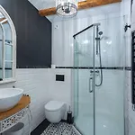 Dworek Apartment