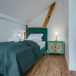 Dworek Apartment