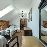 Dworek Apartment Wojanow