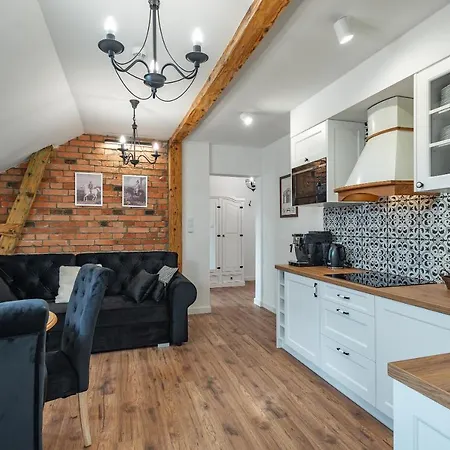 Dworek 아파트 Wojanow