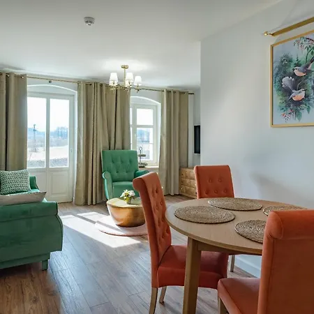 아파트 Dworek Wojanow