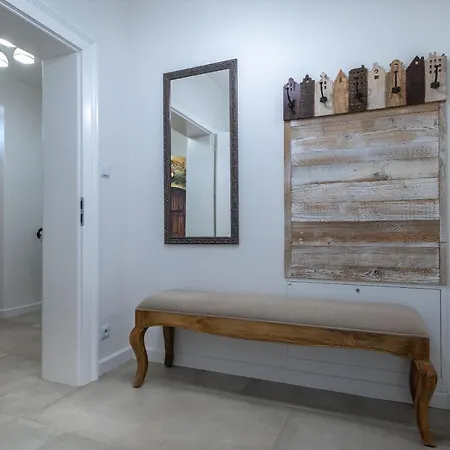 아파트 Dworek Wojanow