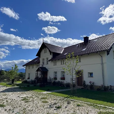 Dworek 아파트 Wojanow