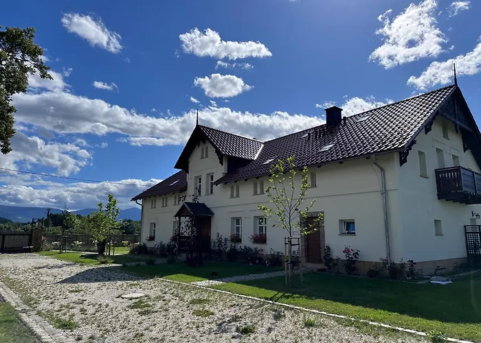 Dworek Apartment Wojanow